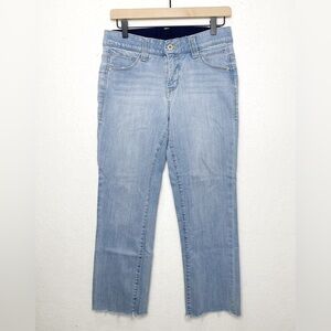 Jag Raw Hem Mid Rise Straight Leg Light Wash Jeans 6/28